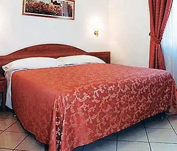 Mondial Otel 2*