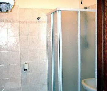 Otel Mondial 2*