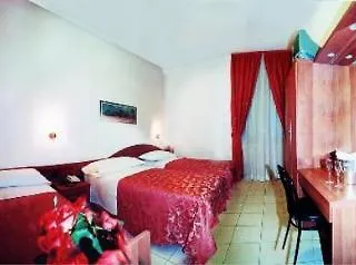 Otel Mondial 2*