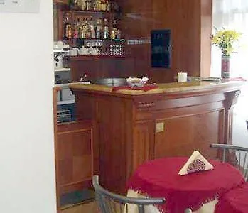 Mondial Hotel