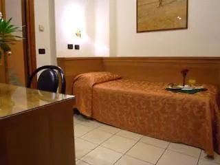 Hotell Mondial 2*