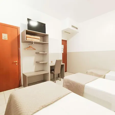 Mondial Hotel