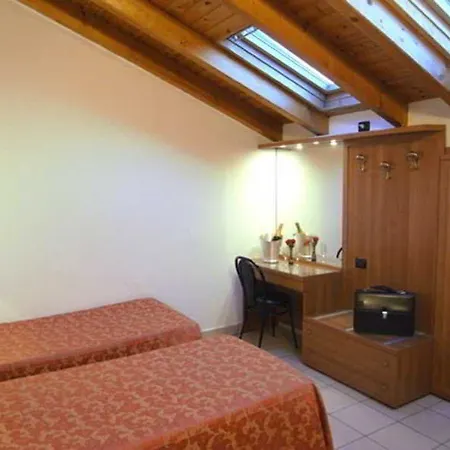 Otel Mondial Milano